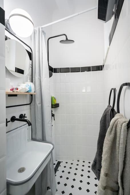 Exquisite Art Deco 2Br Apartment Prime Location Bucureşti Eksteriør bilde